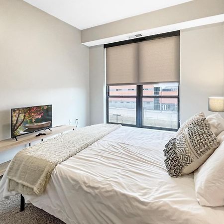 Large Downtown 2Br -Hot Tub-Downtown! Apartman Des Moines Kültér fotó