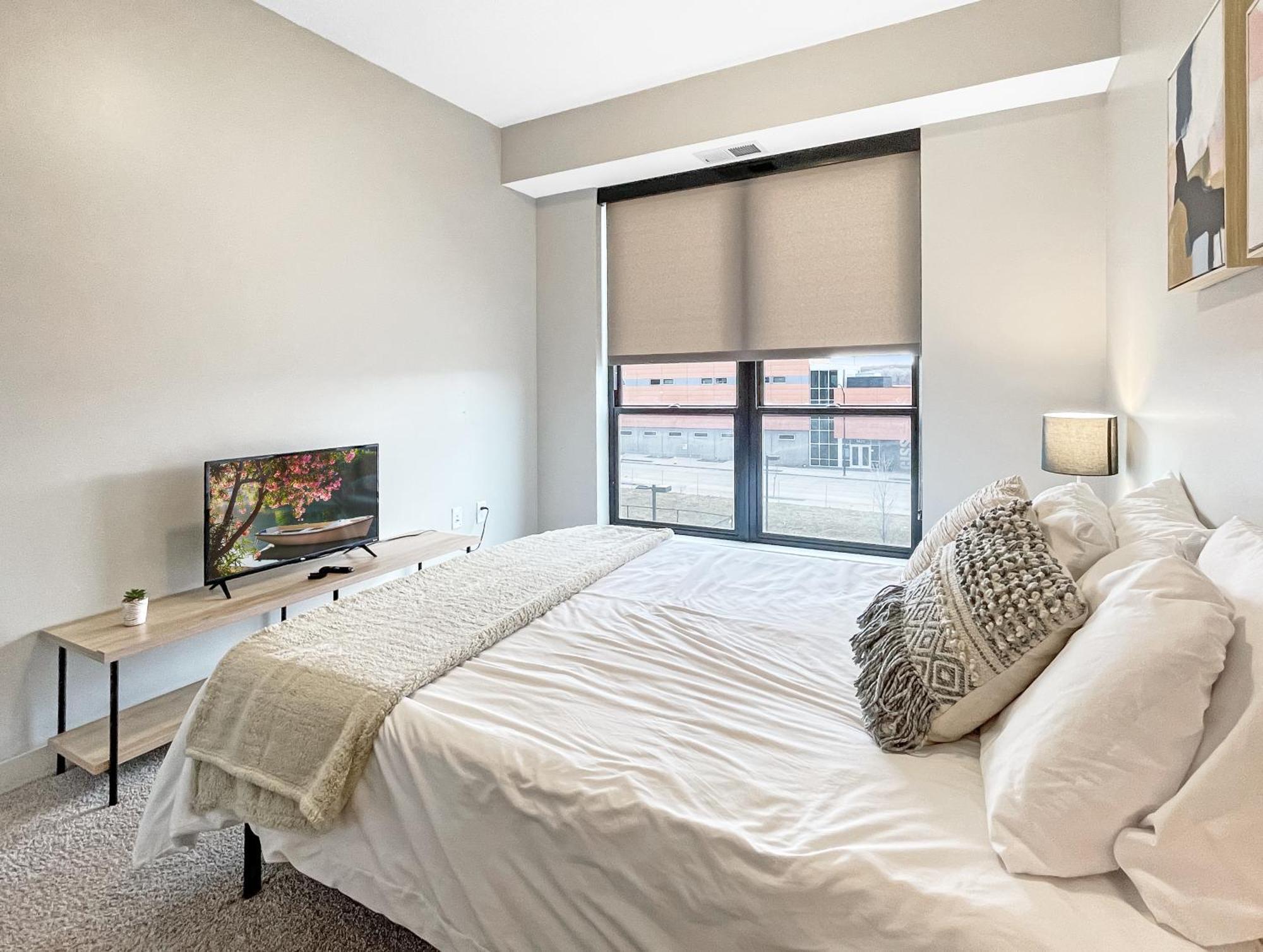 Large Downtown 2Br -Hot Tub-Downtown! Apartman Des Moines Kültér fotó